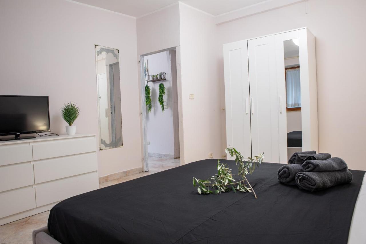 Suite Gli Ulivi Colonna Εξωτερικό φωτογραφία