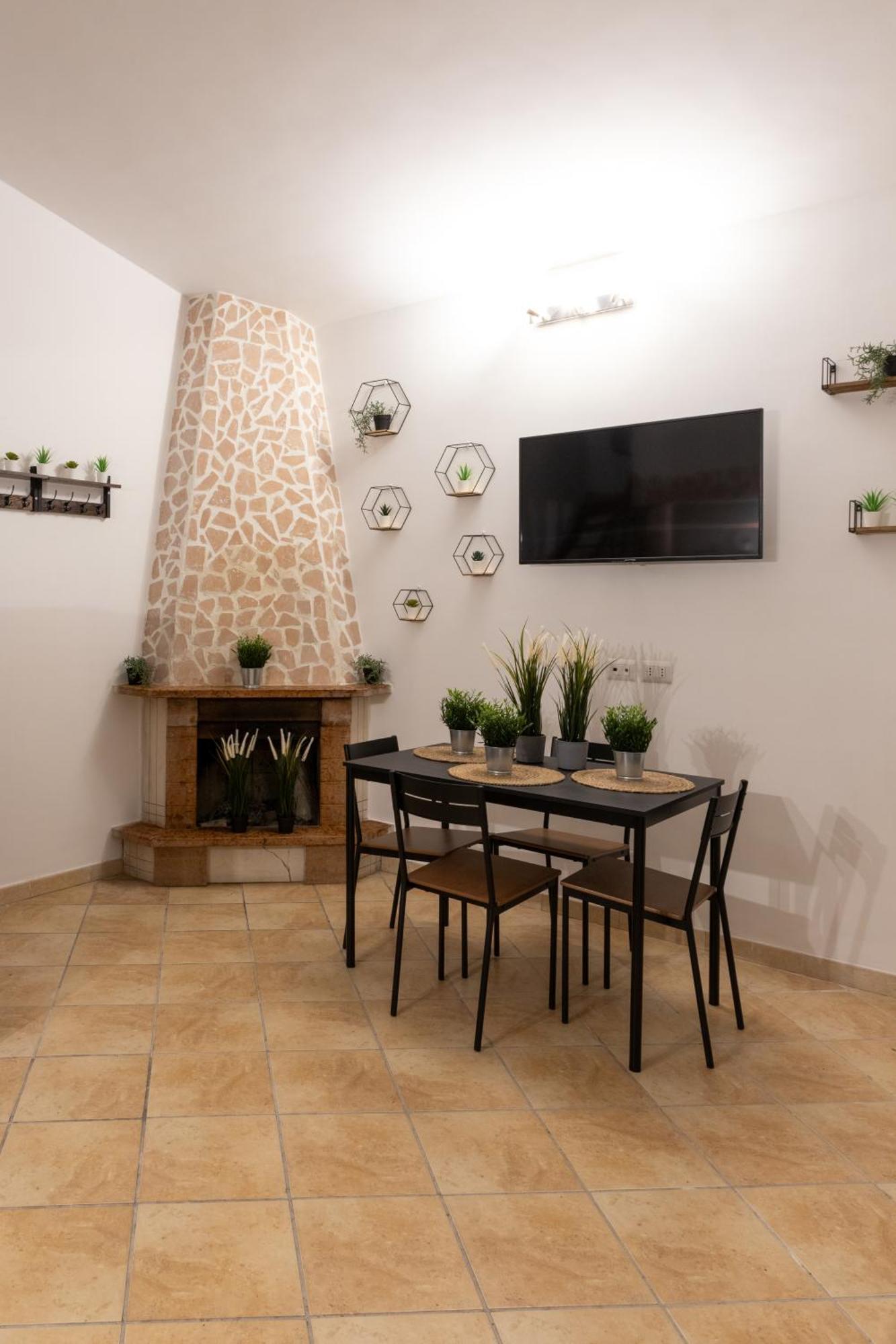 Suite Gli Ulivi Colonna Εξωτερικό φωτογραφία